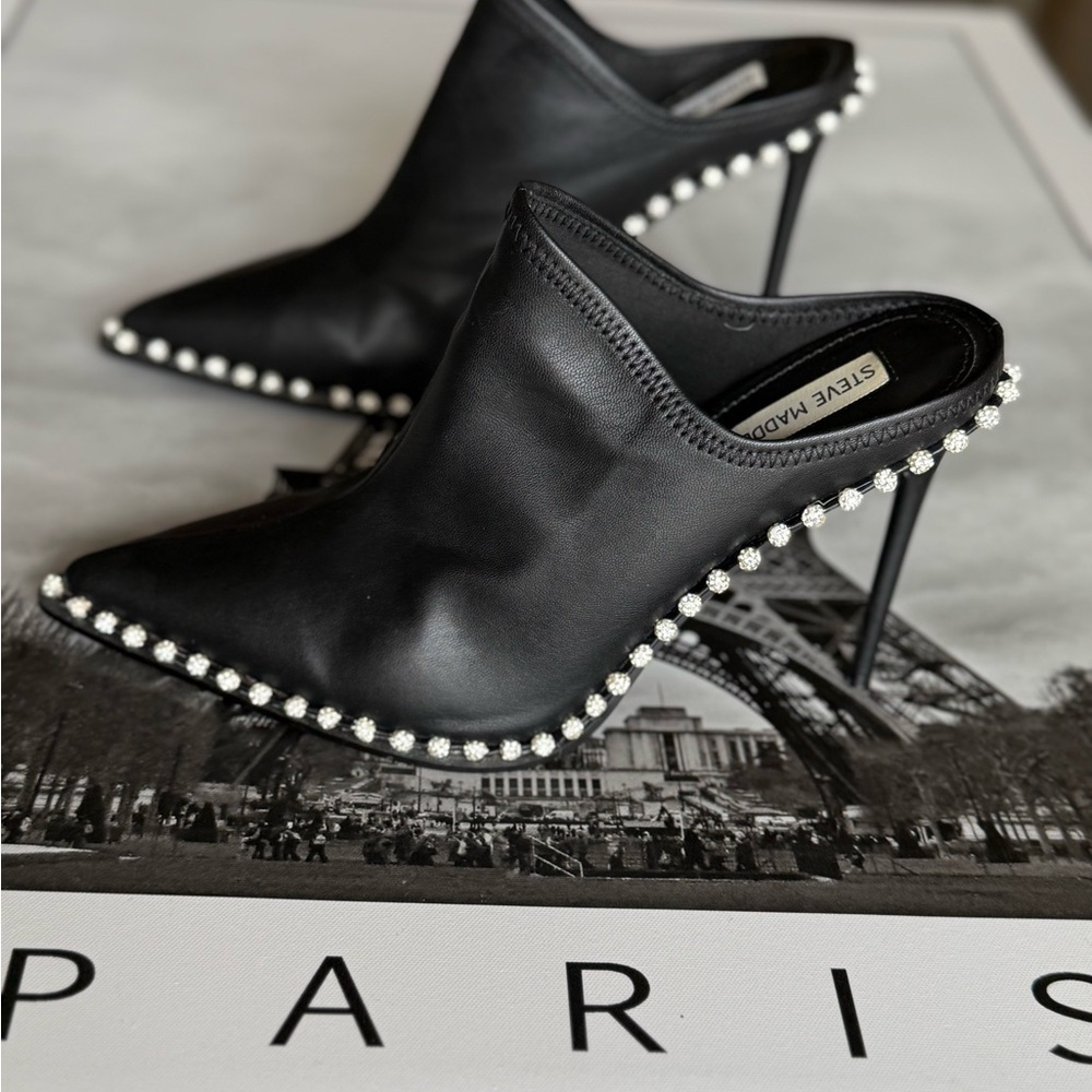 Elegant Black Stiletto Mules with Pearl Detailing - Picture 7 of 11